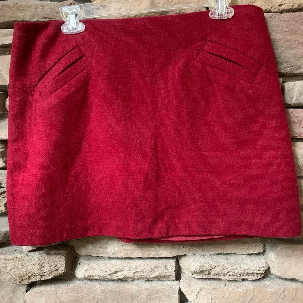 Willi Smith Women’s Burgundy Red Wool Mini Skirt with lining size 10
